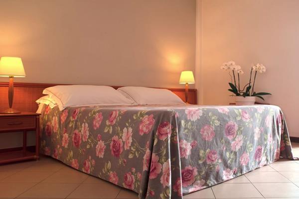 Ricci Hotel - Марина-ді-Гроссето Екстер'єр фото